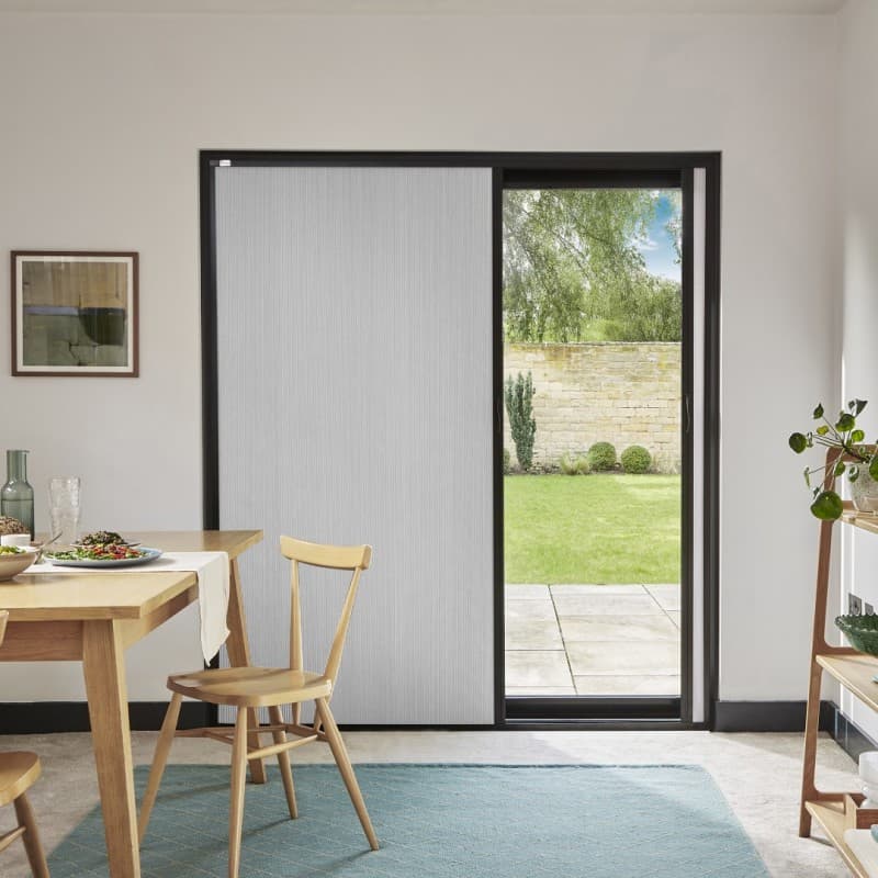 Light Seal White Blind Screen 02