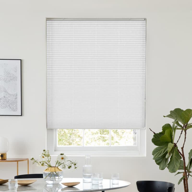 Crush White Pleated blind