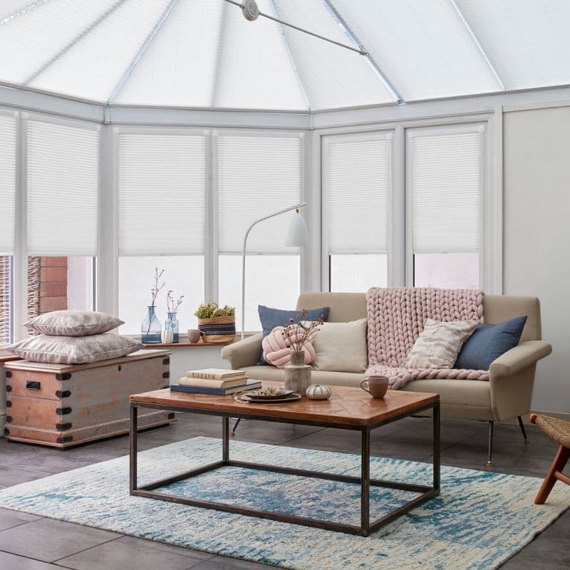 Trent White Pleated blind