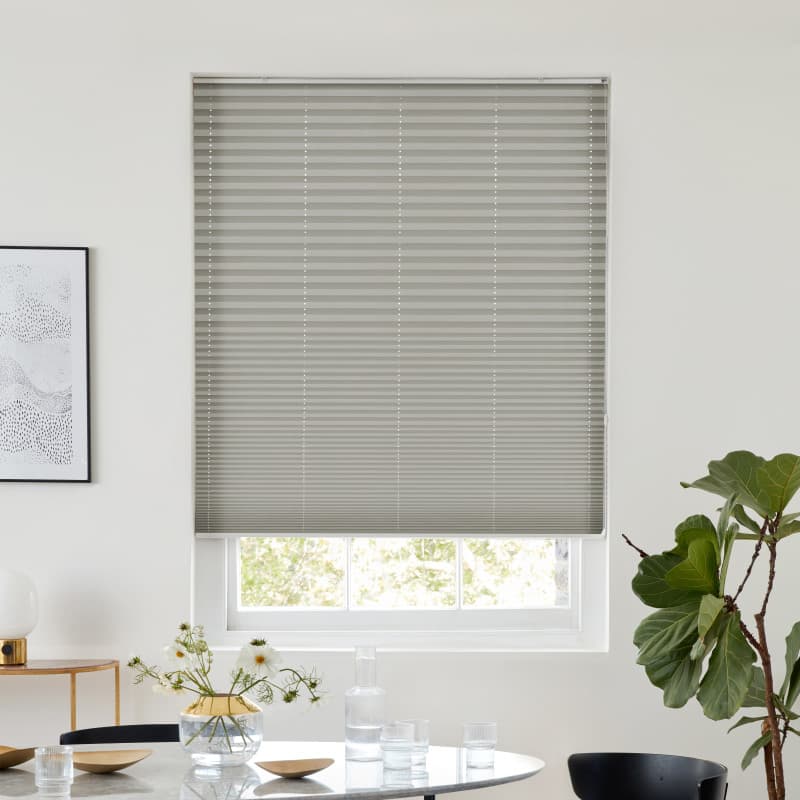 Malbec Cappuccino Pleated blind